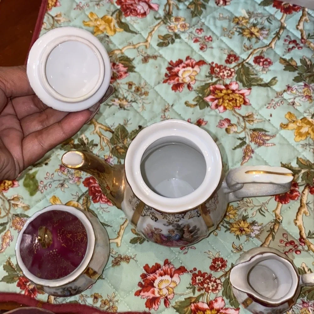 Vintage porcelain 15 pc tea set..